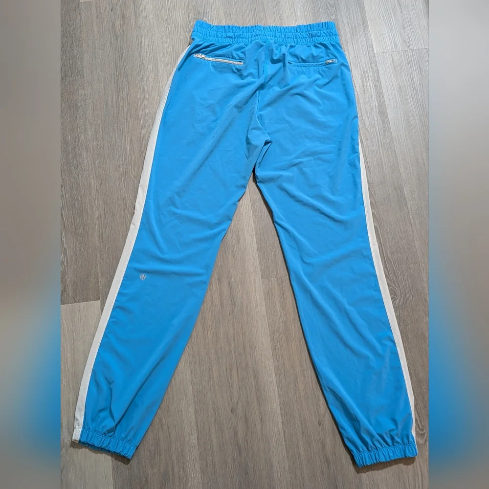 Lululemon Unlined Lightweight Blue Track Pants Rare - 8 - Preloved - Picture 13 of 13